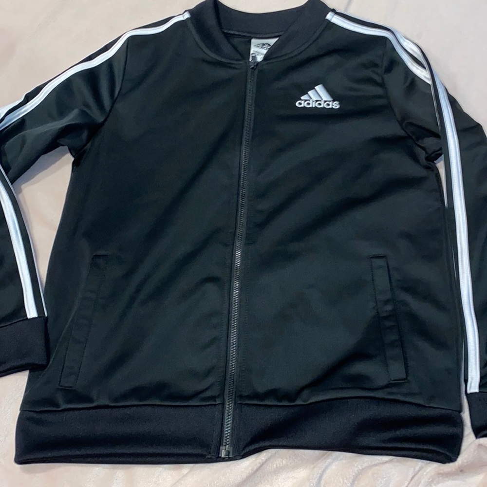 Brand- Adidas Size-XL